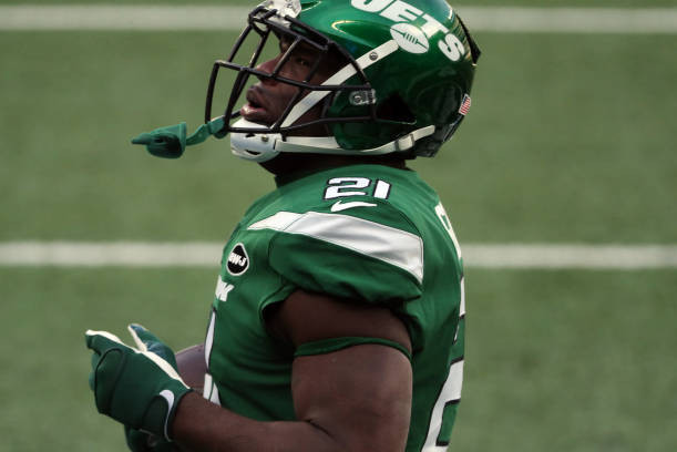 Dov Kleiman on X: The #Jets will wear their black alternate uniforms with  the helmets against the #Patriots on Week 8.  / X
