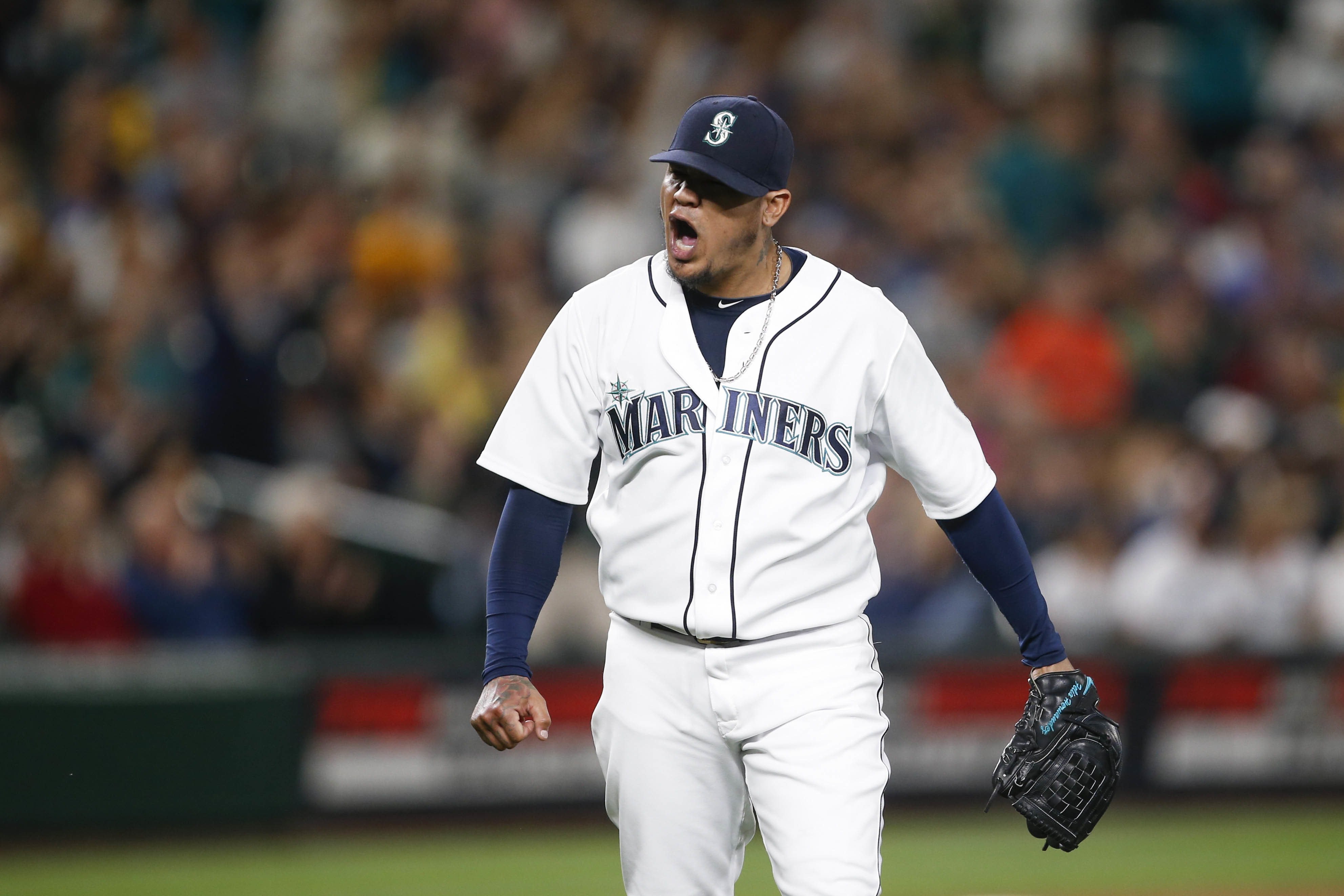 Felix Hernandez pitches in rehab start