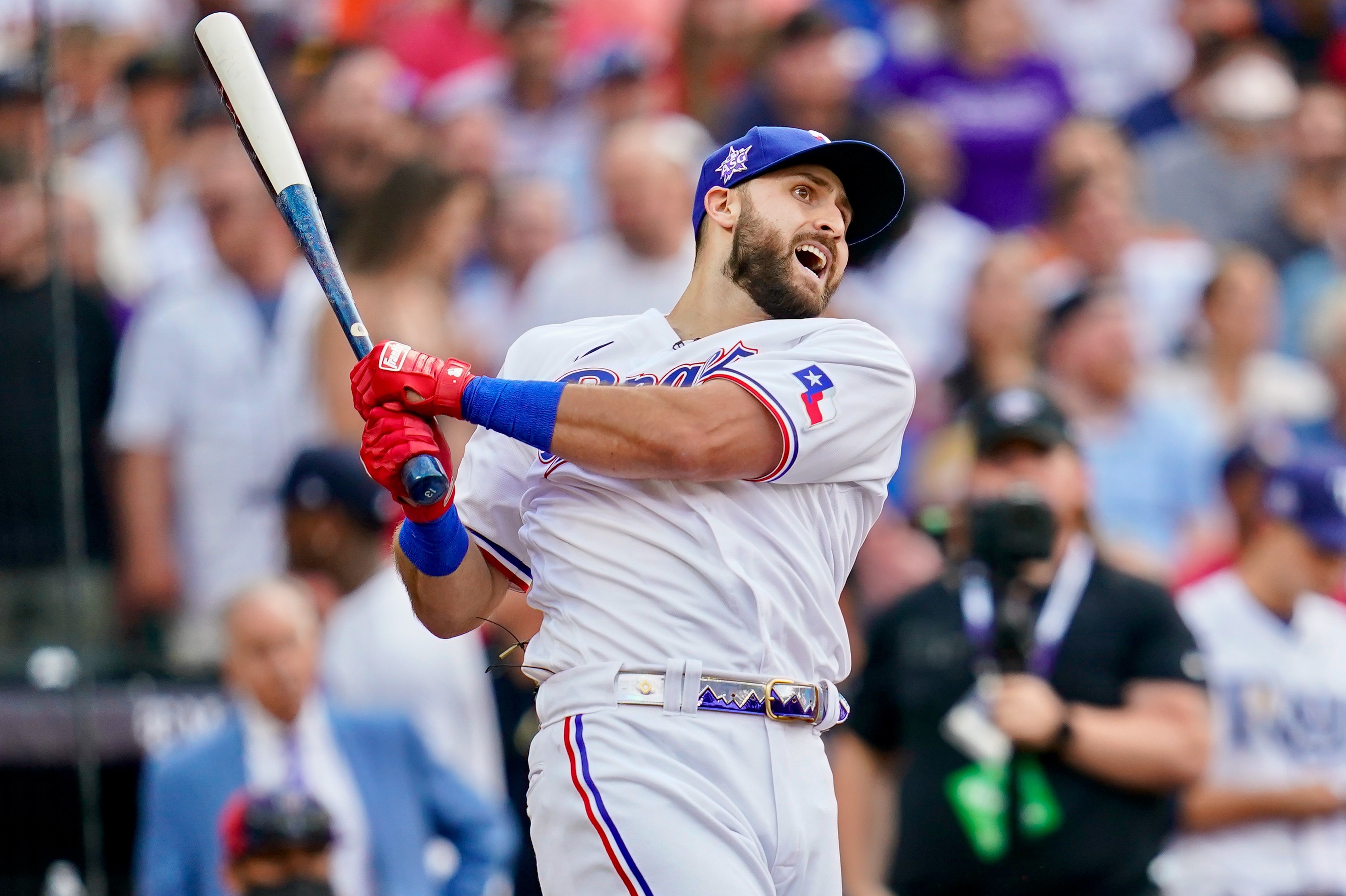 Joey Gallo] Thank you, Texas. It's been an honor to wear this