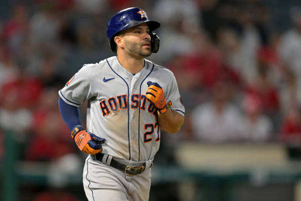 MLB players, analysts -- and Orbit -- rave about Jose Altuve's monster  performance - ESPN