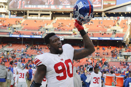 Jason Pierre-Paul fireworks injury: Bucs DE posts new photos - Sports  Illustrated