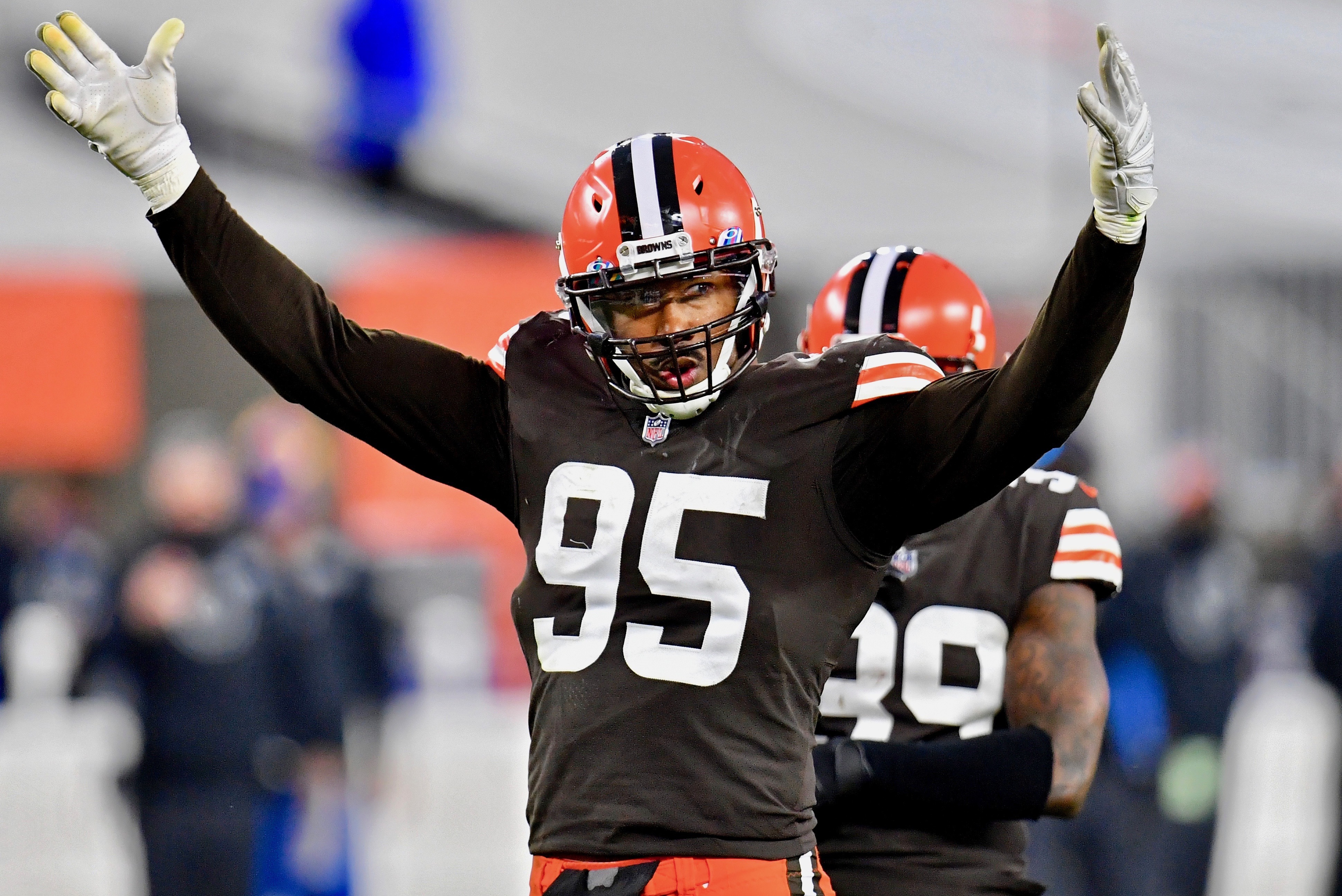 Stainbrook] First look at #Browns JOK in his new uniform and new number  (via @TLAartwork ) : r/Browns