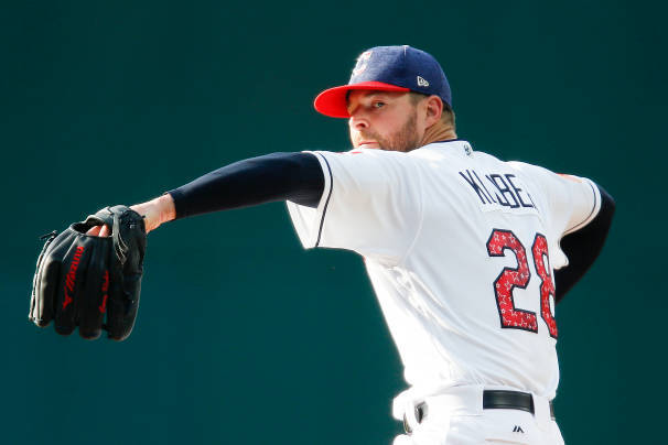 Corey Kluber lance un match sans point ni coup sûr