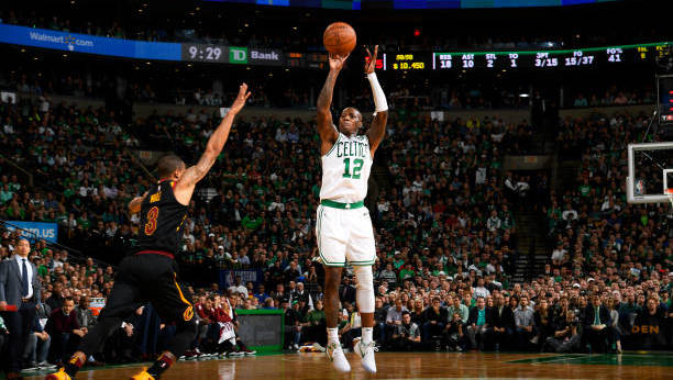 Jeff Green game-winner: Boston Celtics forward hits buzzer-beater against  Cleveland Cavaliers with doctor who repaired his heart in the crowd 