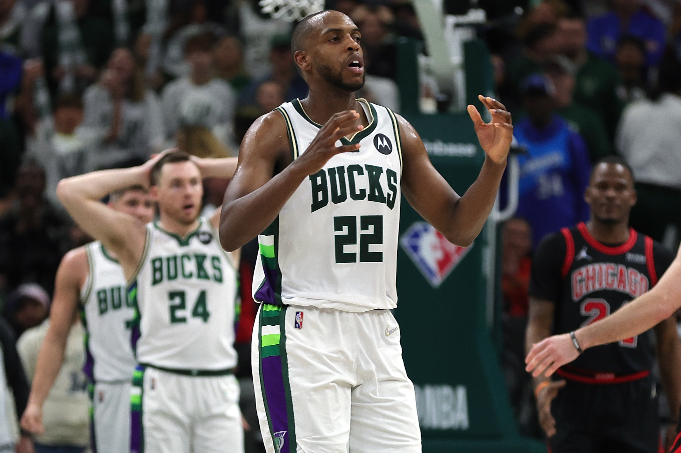Bucks All-Star Khris Middleton declines $40M option, will become free agent