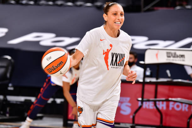 U.S. Olympic coach Dawn Staley 'not nervous' over Diana Taurasi injury
