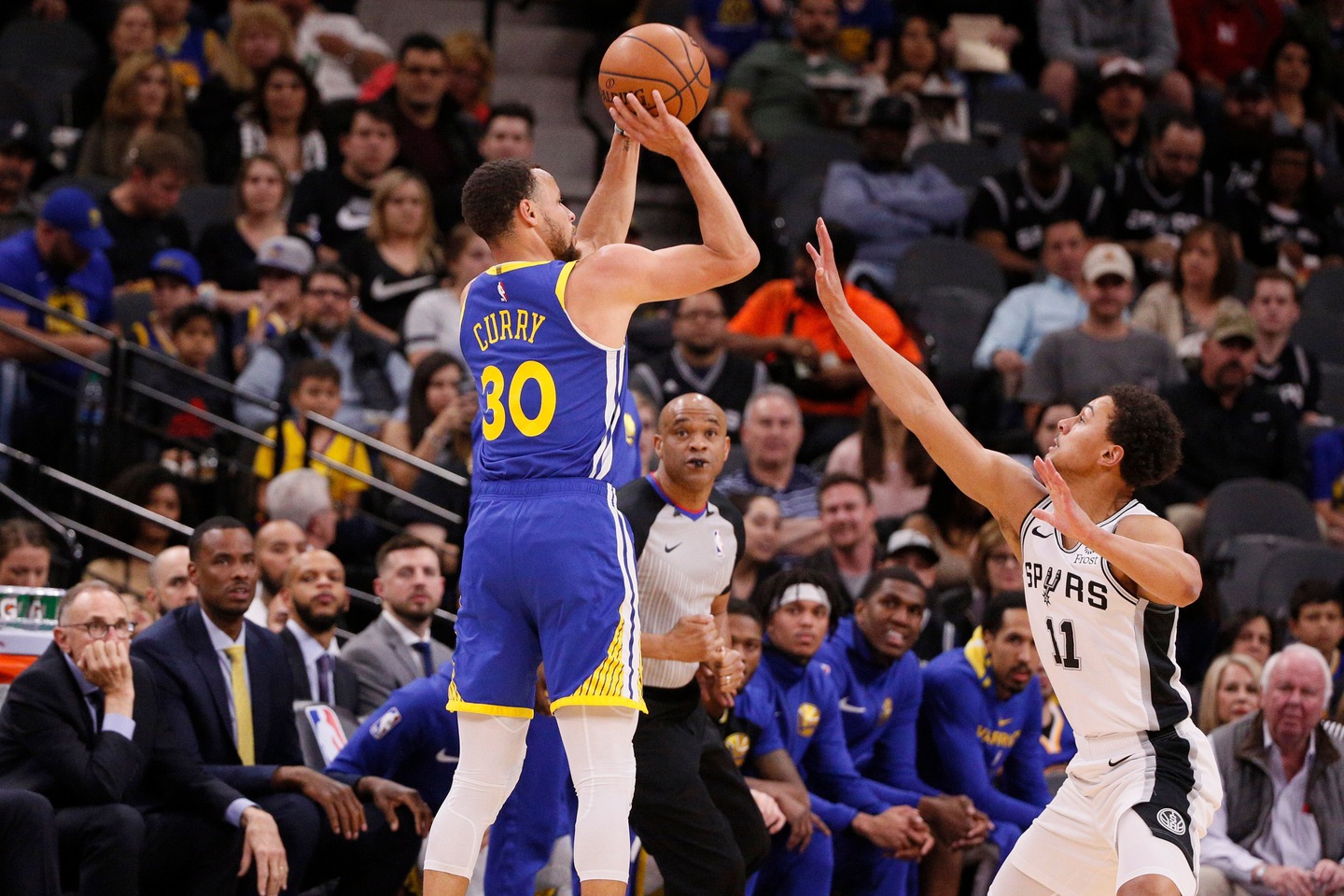 Watch Stephen Curry Drain Longest 3-Pointer of the NBA ...