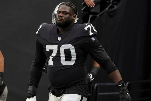 Raiders pick Alabama tackle Alex Leatherwood at No. 17 - Silver And Black  Pride