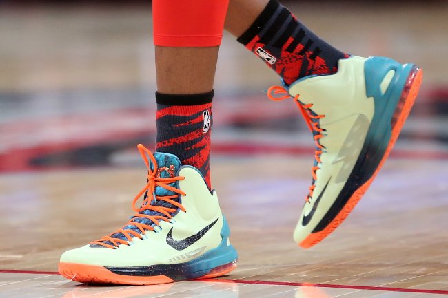 Inside the Epic Race to Get Andrew Wiggins' Sneaker Endorsement ...