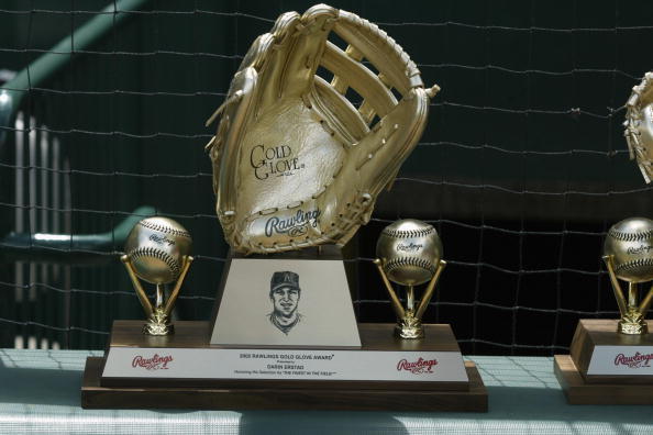 Sports Legends Selling Relics? Hey, That Glove Really Is Gold - The New  York Times