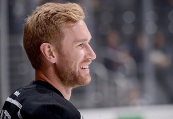LOS ANGELES, CA - DECEMBER 2:  Jeff Carter #77 of the Los Angeles Kings warms up prior to the game against the St. Louis Blues at Staples Center on December 2, 2013 in Los Angeles, California. (Photo by Noah Graham/NHLI via Getty Images)