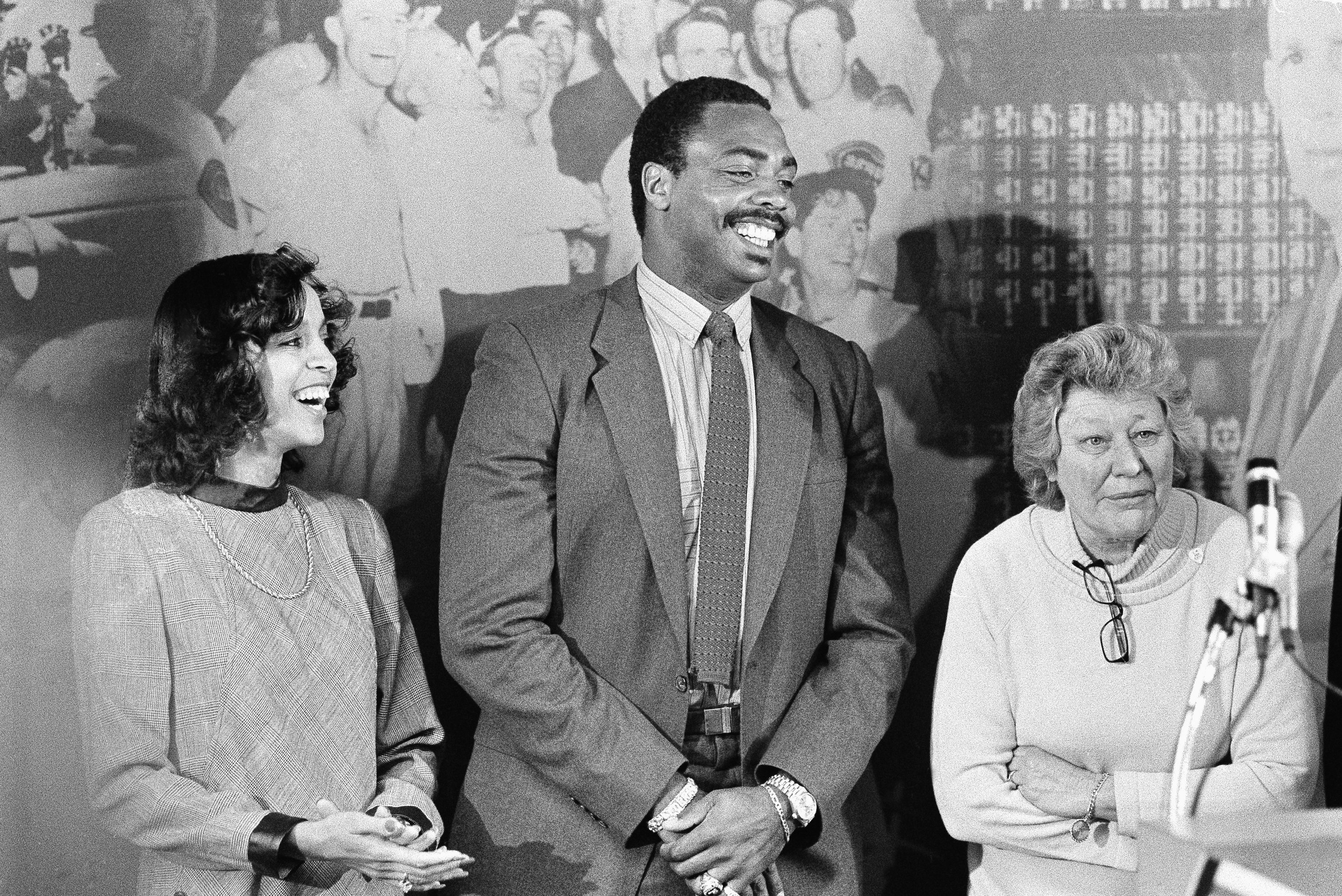 MLB Great Dave Parker On We Are Family Pirates, Parkinson's And  Baseball's Ballooning Contracts