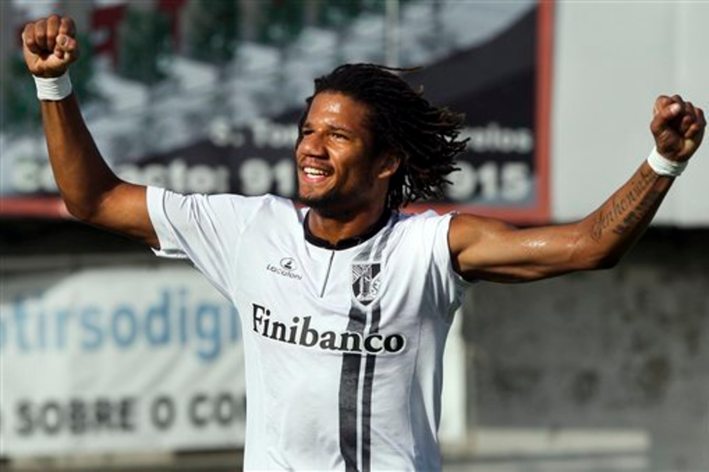 Where Did It Go Wrong For Bebe At Manchester United Bleacher Report Latest News Videos And Highlights