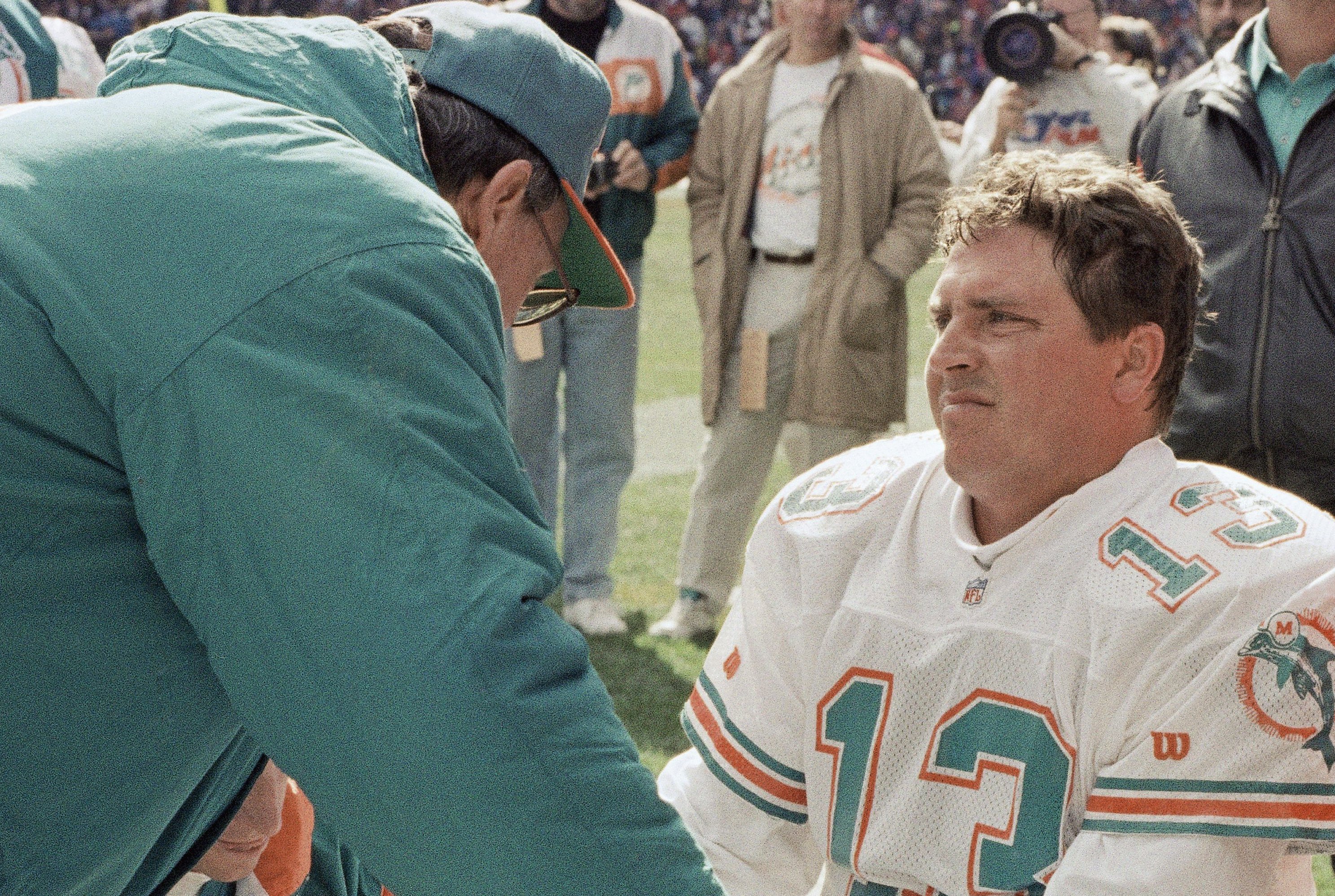 Dan Marino joins lawsuit against NFL over misleading concussion