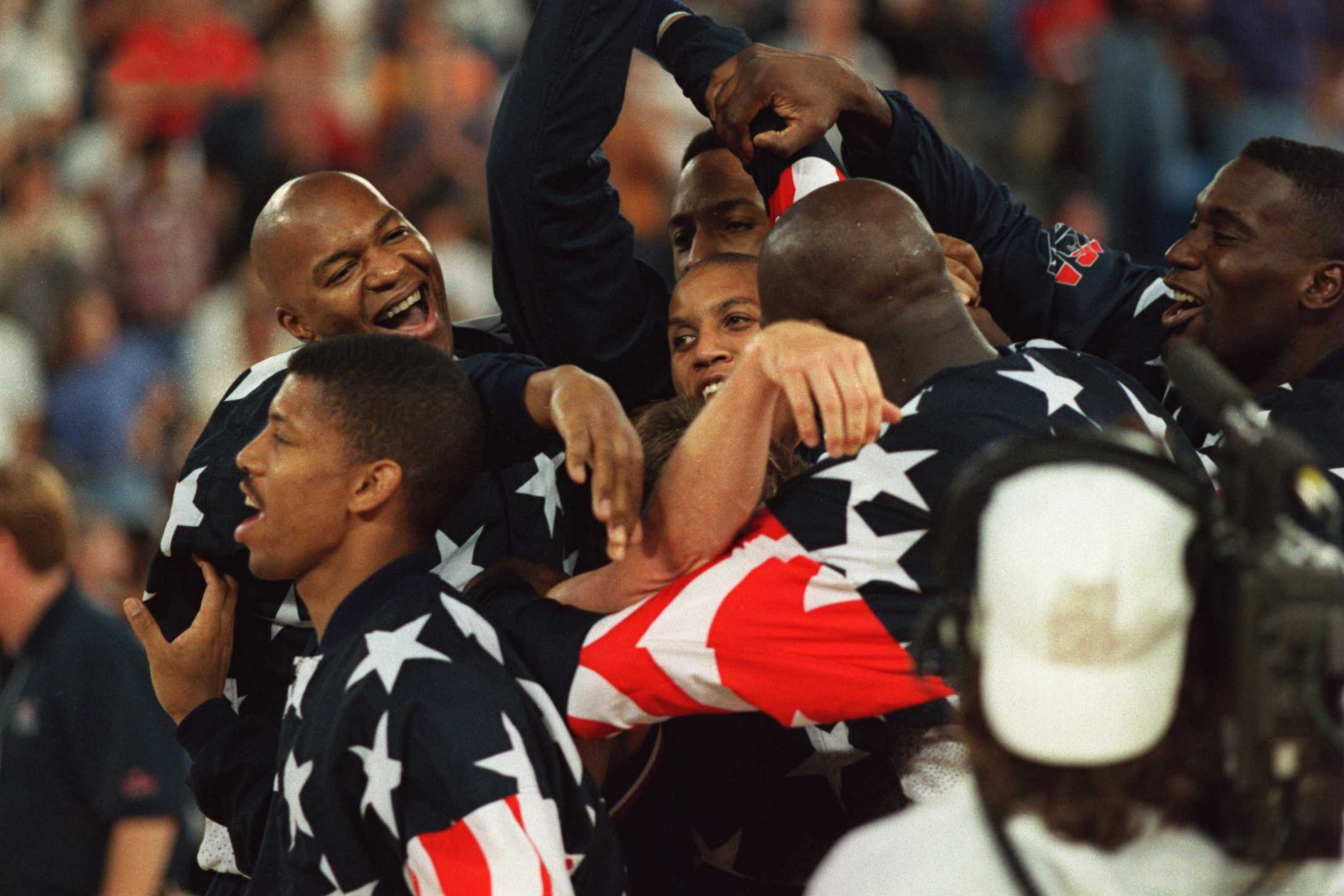 They can't f**k with us”- Derrick Coleman supports Shaquille O'Neal saying  the Dream Team II was the best team ever - Basketball Network - Your daily  dose of basketball