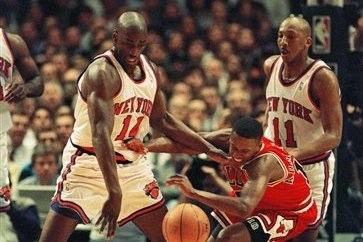 Derek Harper Knicks 16pts 5asts vs Hornets (1996) 