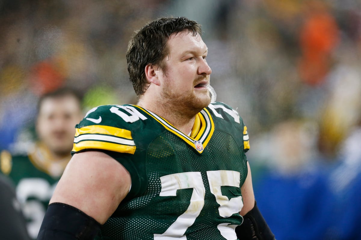 Bryan Bulaga ReSigns with Packers Latest Contract Details and