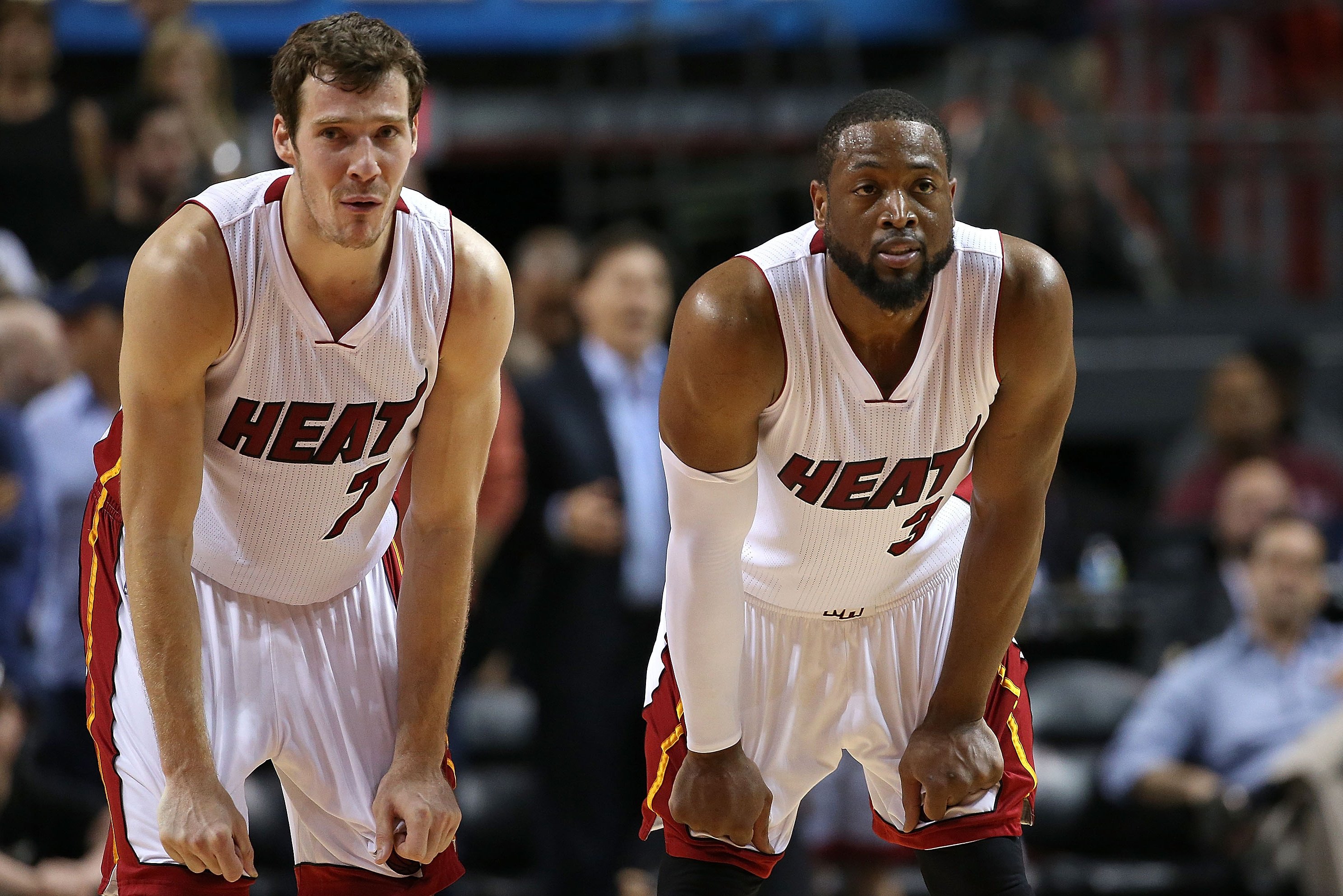 Dwyane Wade declines 2015-16 option with Heat, becomes free agent
