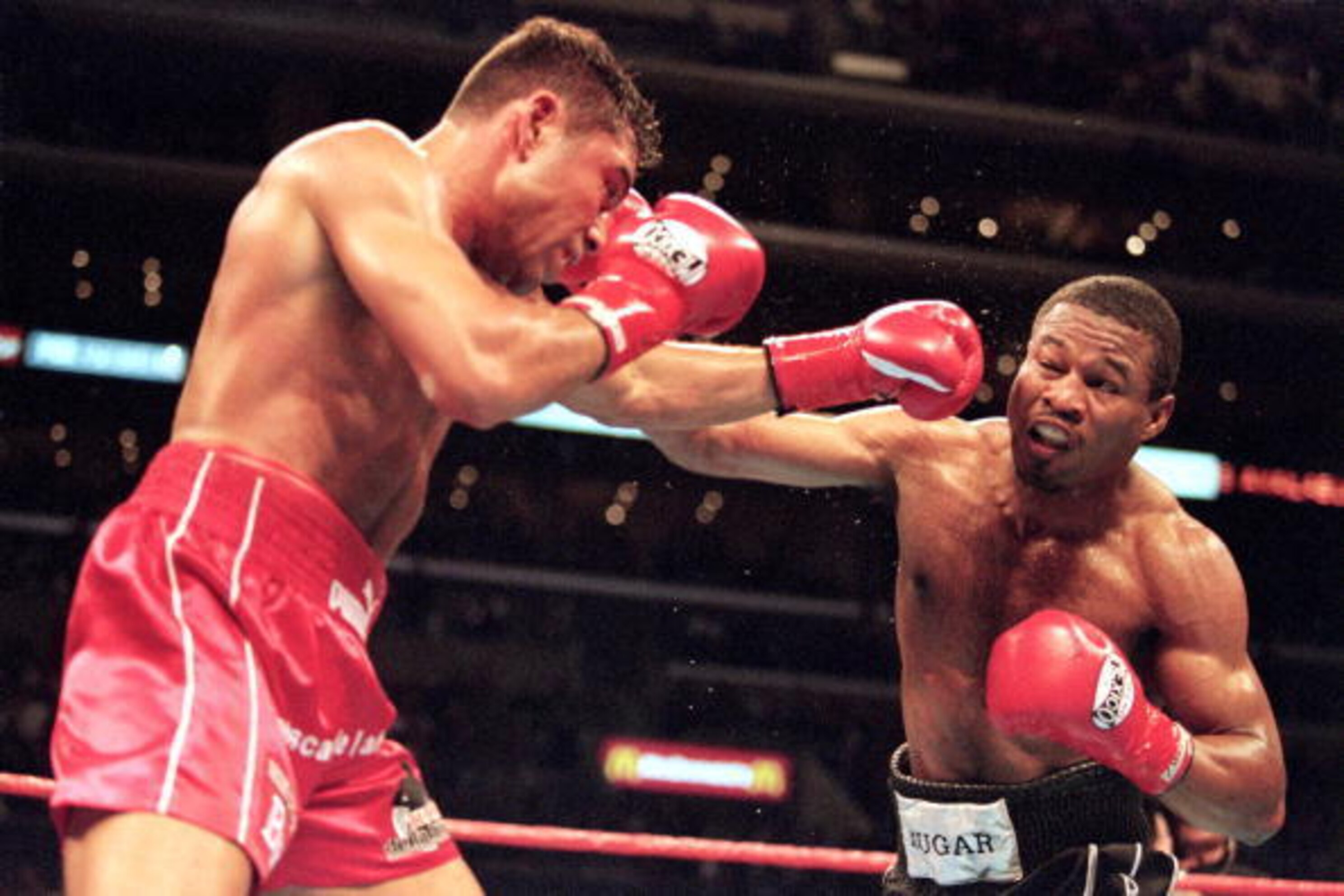 De La Hoya Vs Mosley 15 Years Later Remembering A Superfight That Delivered Bleacher Report Latest News Videos And Highlights