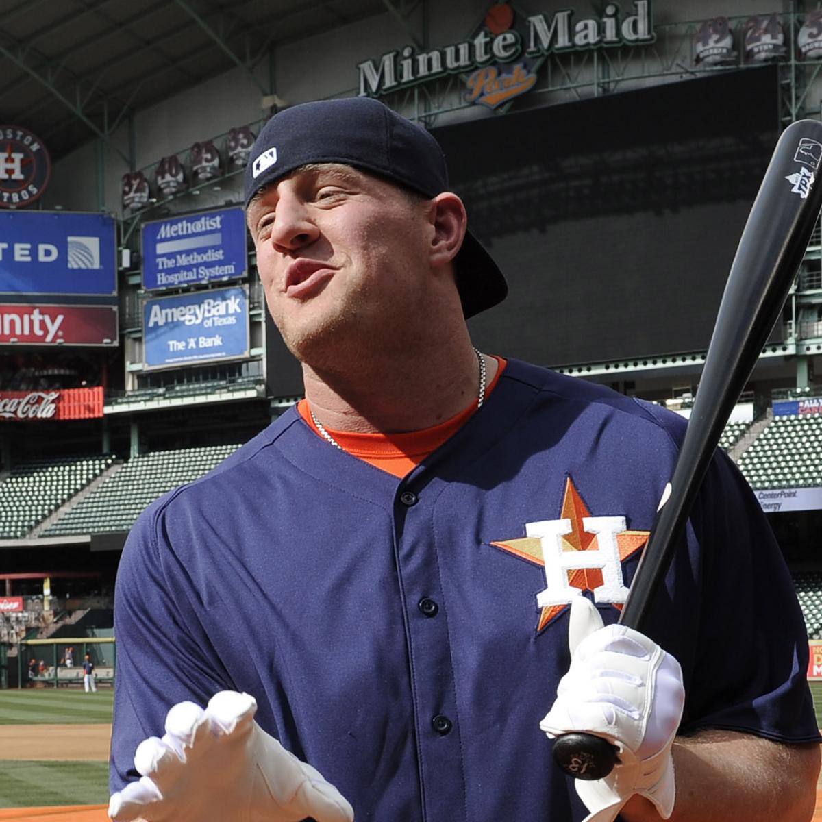 J.J. Watt will throw out first pitch in Game 3 at Minute Maid