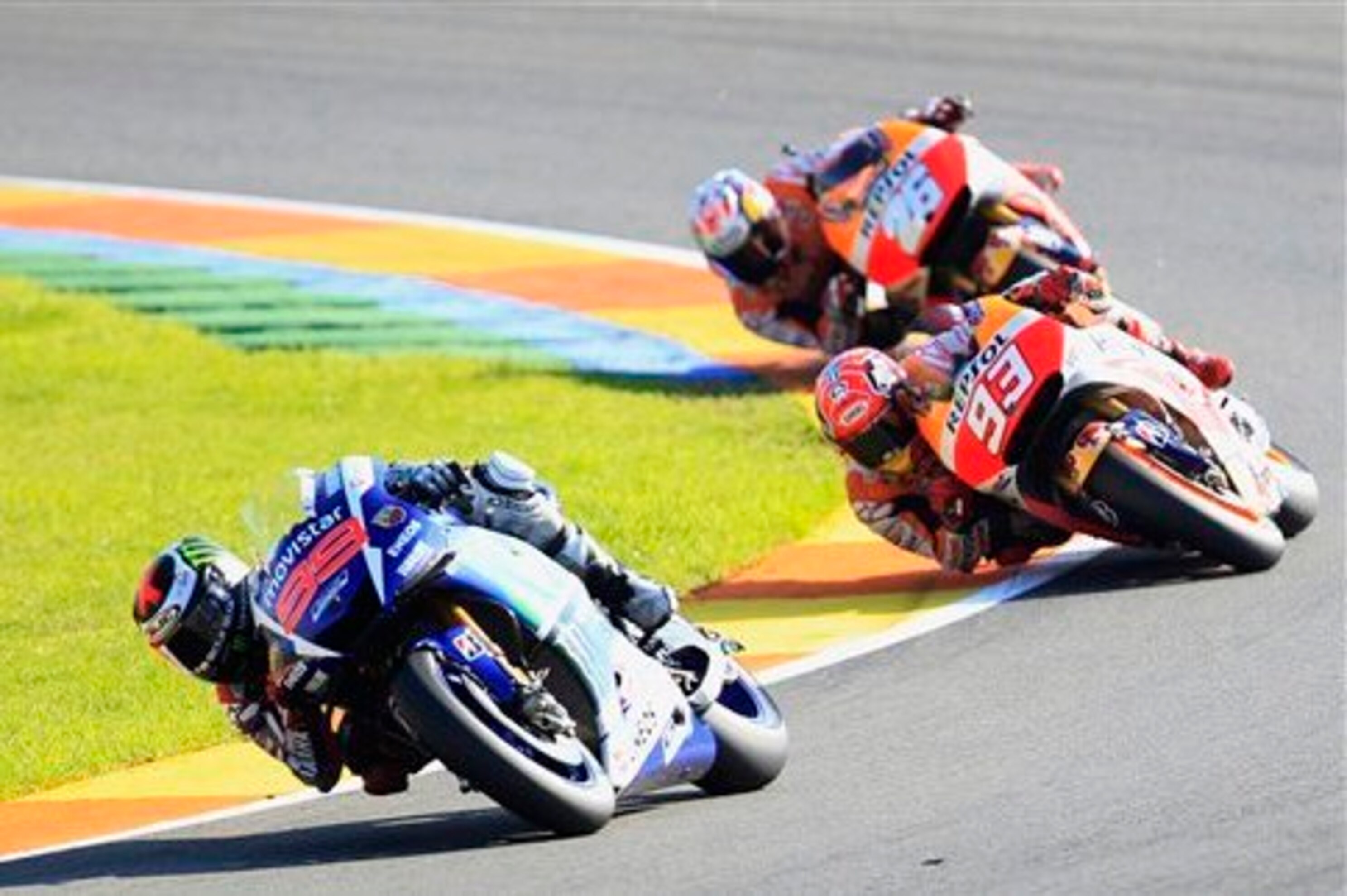 Motogp Valencia Grand Prix 2015 Results Winner Standings And Reaction Bleacher Report Latest News Videos And Highlights