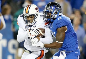 LEXINGTON, KY - OCTOBER 15:  T Carlton Davis #18 of the Auburn Tigers intercepts a pass in the endzone against the Kentucky Wildcats at Commonwealth Stadium on October 15, 2015 in Lexington, Kentucky.  (Photo by Andy Lyons/Getty Images)