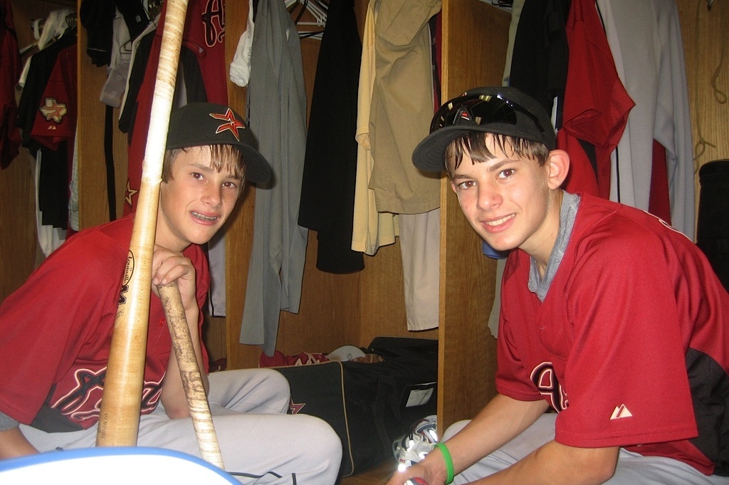 MLB on X: Cavan & Craig Biggio are the 2nd father-son duo to hit for  the cycle in MLB history.  / X