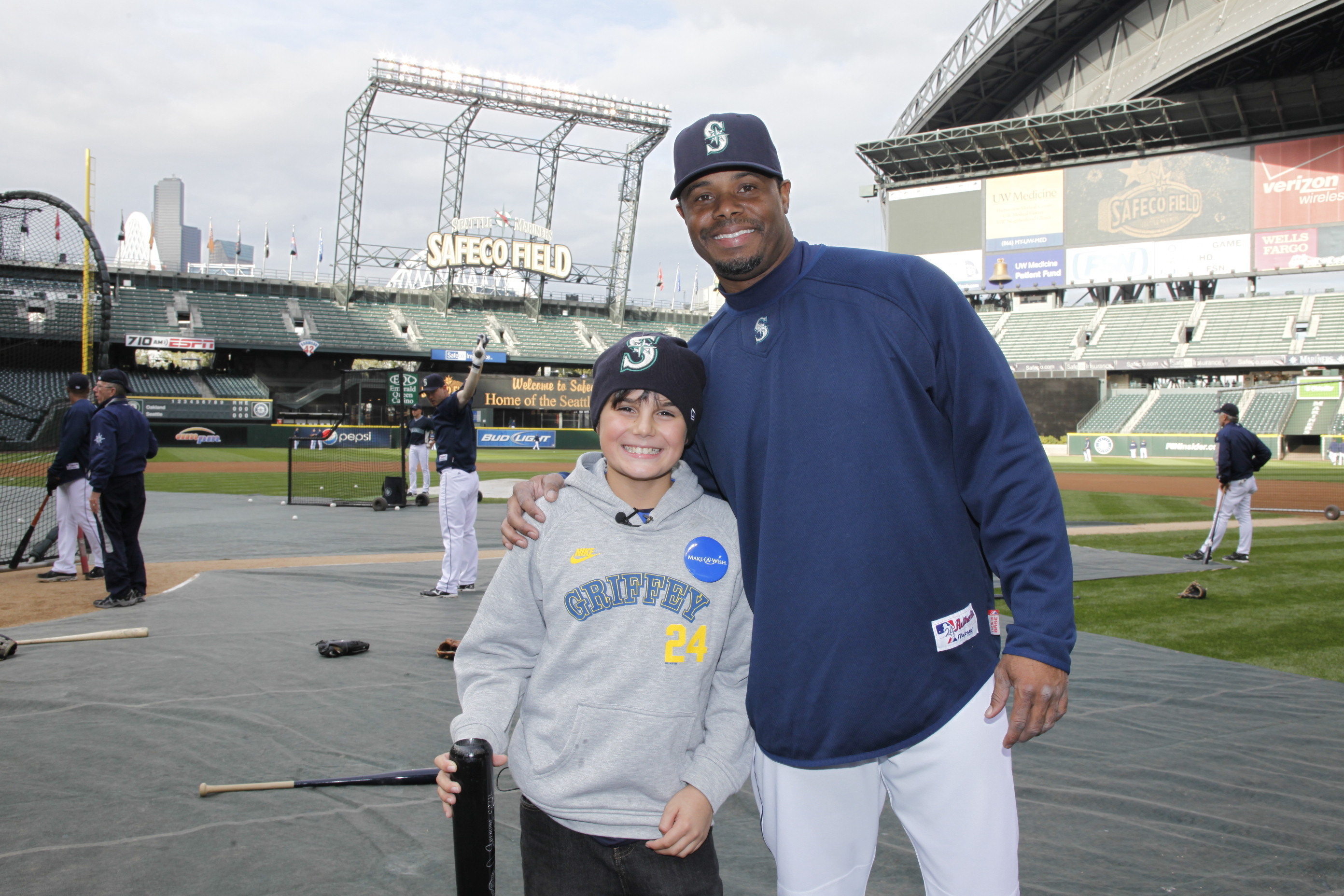 Ken Griffey Jr. and Sr. The Next Generation Seattle Mariners