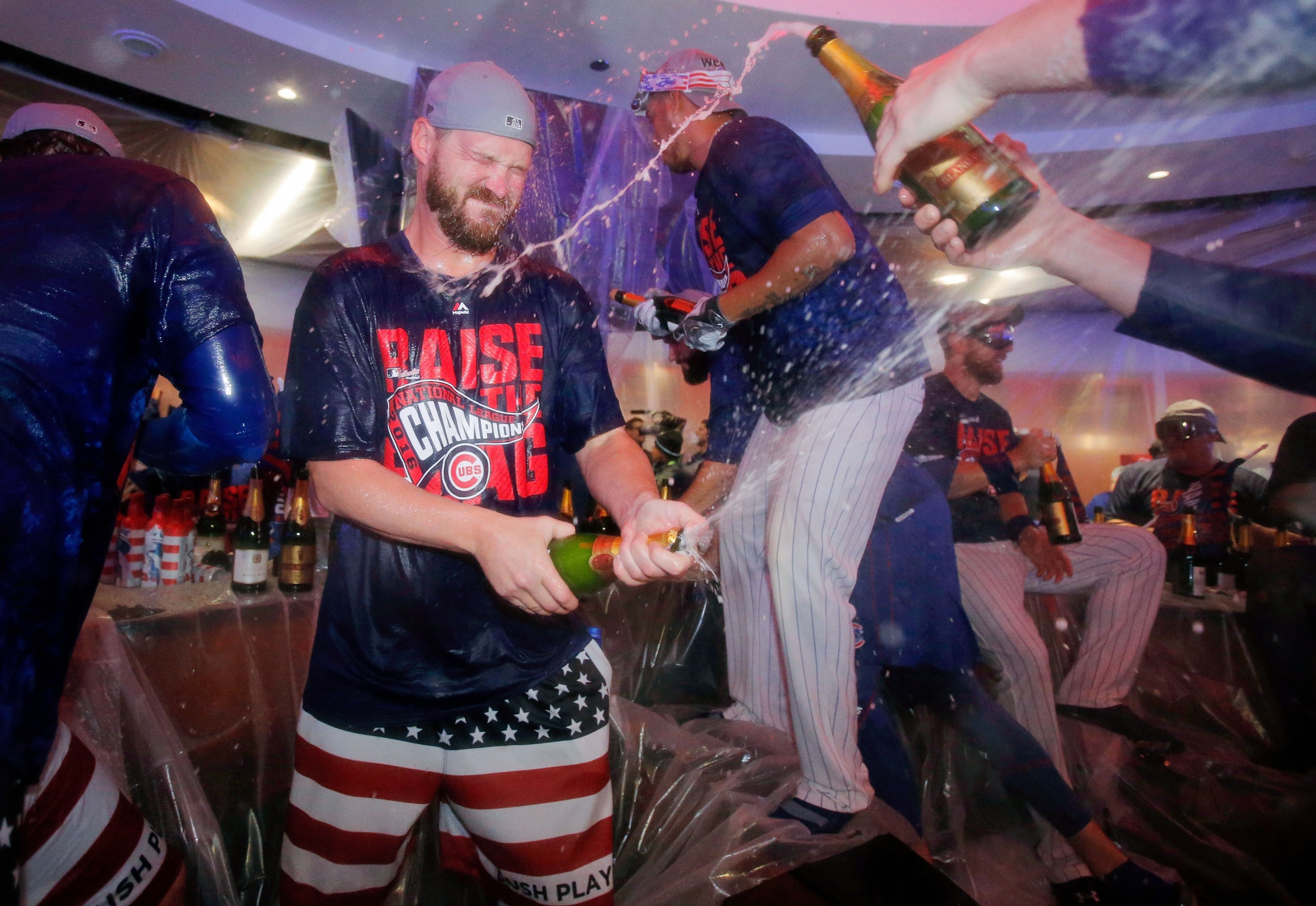 Chicago Celebrates as Cubs End World Series Drought - WSJ