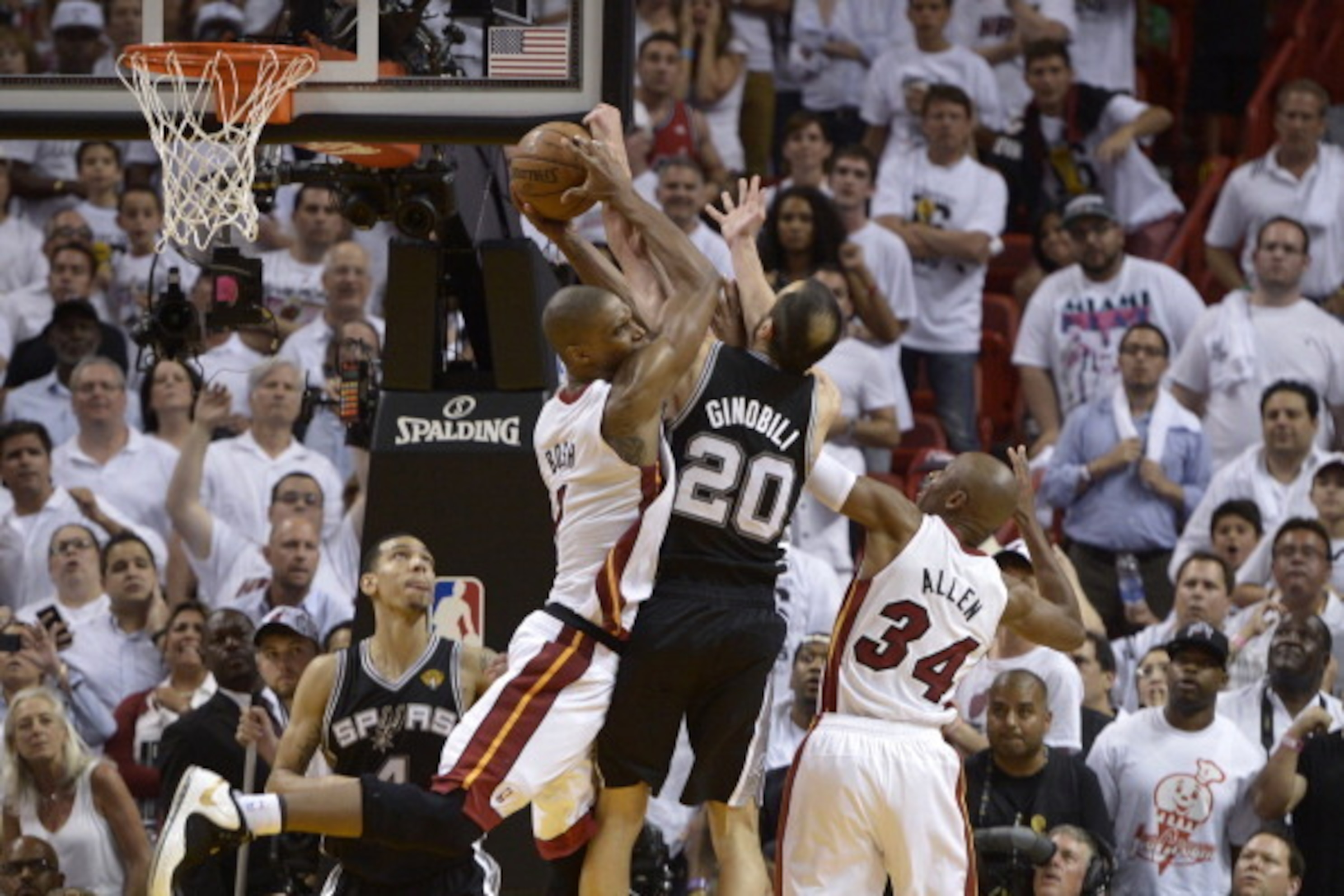 Rebound Bosh Back Out To Allen Bang Ray Allen:Bosh告訴我,當年總冠軍賽傳球給我,讓我投絕殺球是認為只有我能拯救球隊! - PEEKME