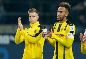Dortmund, Germany 14.10.2016, 1.Bundesliga 7. Spieltag, BV Borussia Dortmund - Hertha BSC Berlin, 1:1,  Dzenis Burnic (BVB)   und  Pierre-Emerick Aubameyang (BVB) nach dem 1:1   (Photo by TF-Images/Getty Images)
