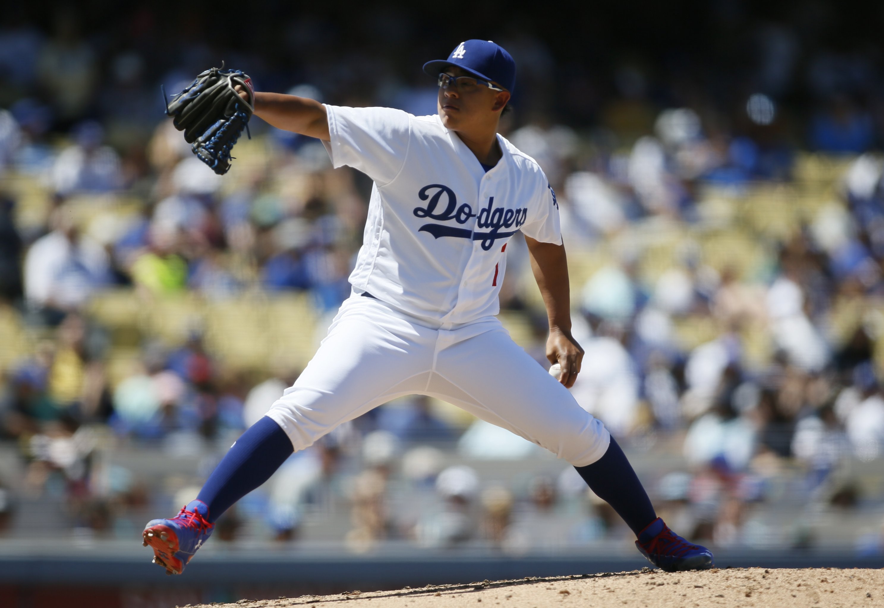 Dodgers' Julio Urías reveals Padres fans taunted him over eye issues
