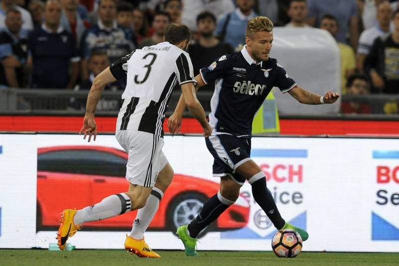 ROME, ROMA - MAY 17:  Giorgio Chiellini of FC Juventus compete for the ball with Ciro Immobile of SS Lazio during the TIM Cup Final match between SS Lazio and Juventus FC at Olimpico Stadium on May 17, 2017 in Rome, Italy.  (Photo by Marco Rosi/Getty Imag