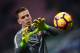 AS Roma's Polish goalkeeper Wojciech Szczesny warms up prior to the the Italian Serie A football match Inter Milan vs AS Roma at the San Siro stadium in Milan on February 26, 2017. / AFP / MIGUEL MEDINA (Photo credit should read MIGUEL MEDINA/AFP/G