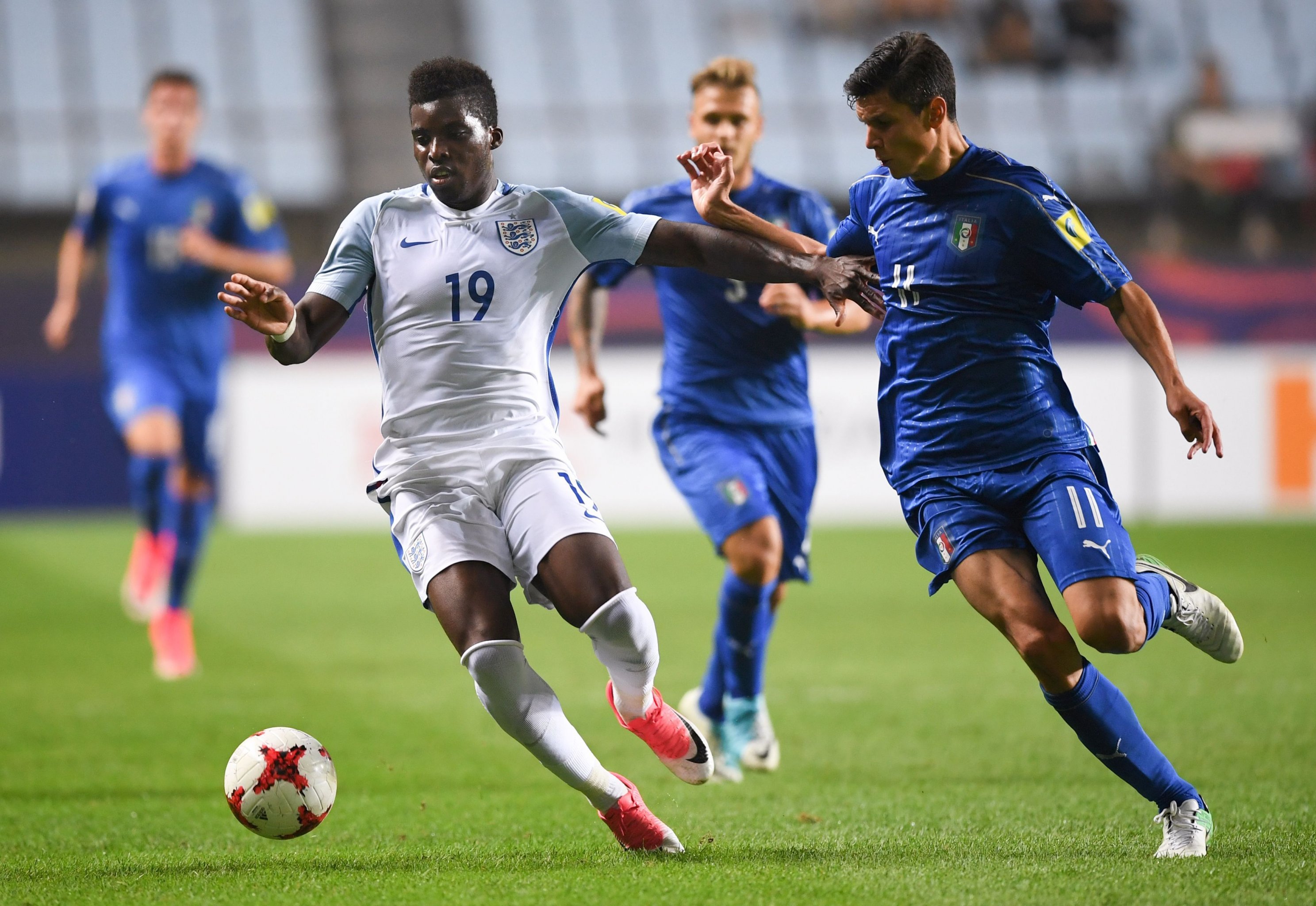 SOLANKE BRACE AT SKY BLUES 