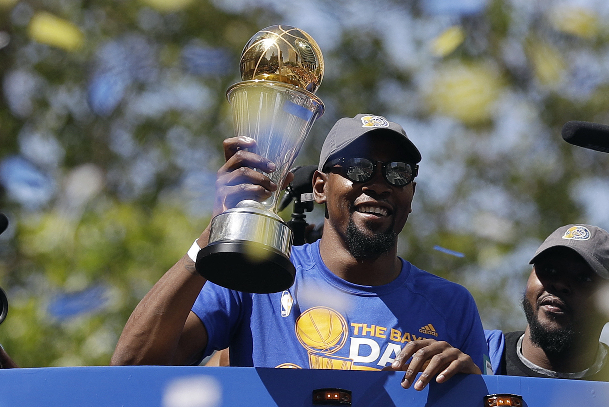 Kevin Durant Responds To Haters On Twitter After Warriors