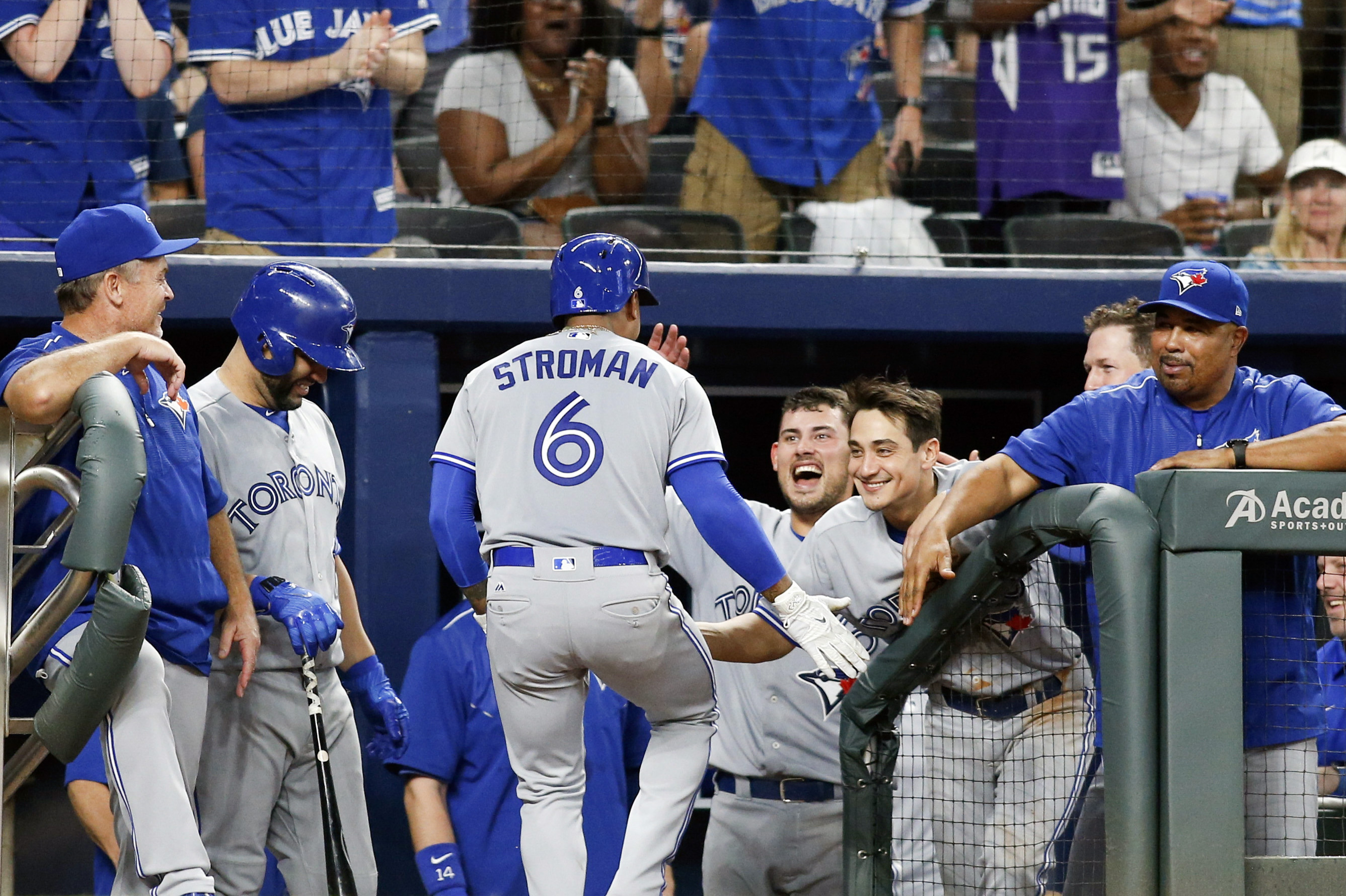 Canadian tattoo artist inks Toronto skyline on Blue Jays pitcher Stroman