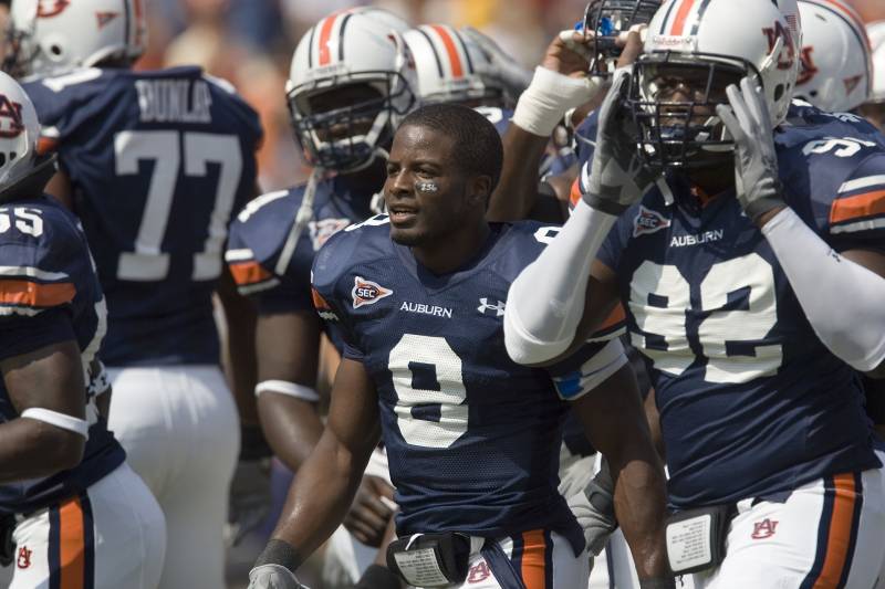 Powers (No. 8) knew he had SCT while at Auburn but didn't come to understand its affect on his ability to train until he was in the NFL.