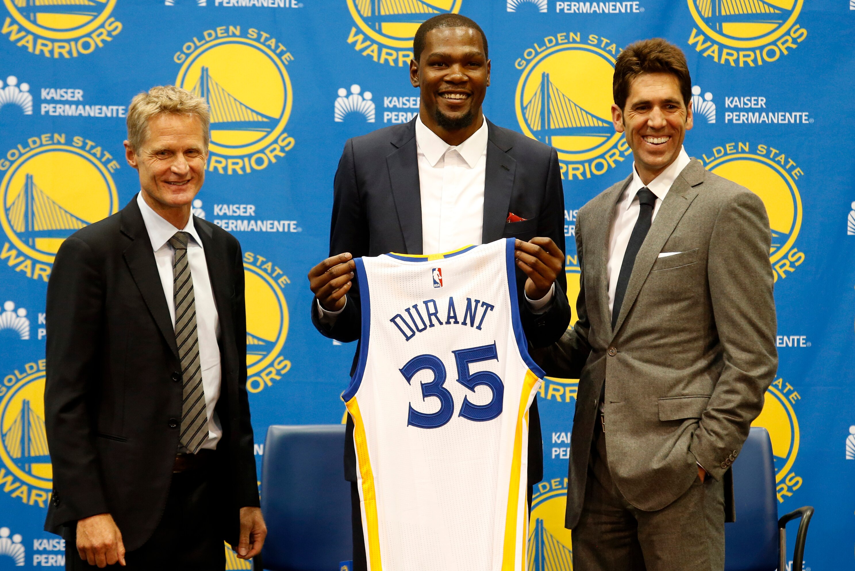 after-blowing-past-salary-projections-warriors-face-different-kind-of-pressure-news-scores-highlights-stats-and-rumors-bleacher-report