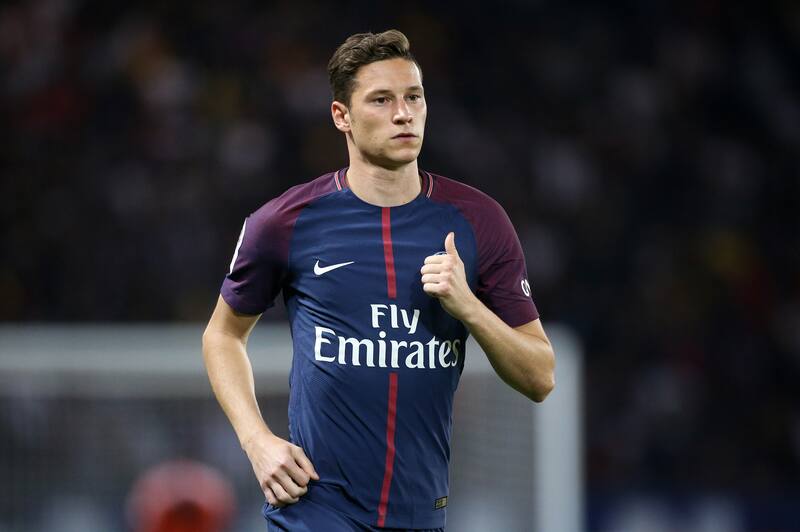 PARIS, FRANCE - AUGUST 25: Julian Draxler of PSG during the French Ligue 1 match between Paris Saint Germain (PSG) and AS Saint-Etienne (ASSE) at Parc des Princes on August 25, 2017 in Paris, France. (Photo by Jean Catuffe/Getty Images)