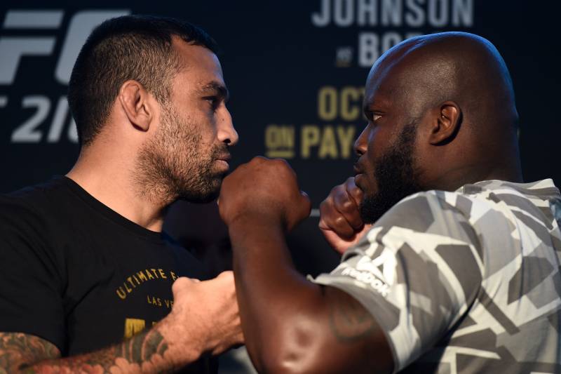 LAS VEGAS, NV - OCTOBER 04: (L-R) Fabricio Werdum of Brazil and Derrick Lewis face off during the UFC 216 Ultimate Media Day on October 4, 2017 in Las Vegas, Nevada. (Photo by Brandon Magnus/Zuffa LLC/Zuffa LLC via Getty Images)
