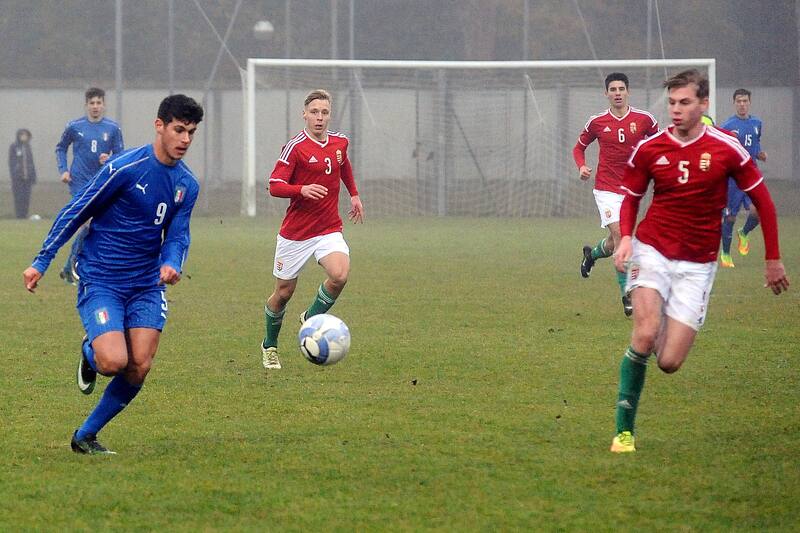 CERVIA, ITALY - DECEMBER 14: Pietro Pellegri of Italy during the International Friendly match between Italy U17 and Hungary U17 at Stadio Germano Todoli on December 14, 2016 in Cervia, Italy. (Photo by Roberto Serra/Iguana Press/Getty Images)