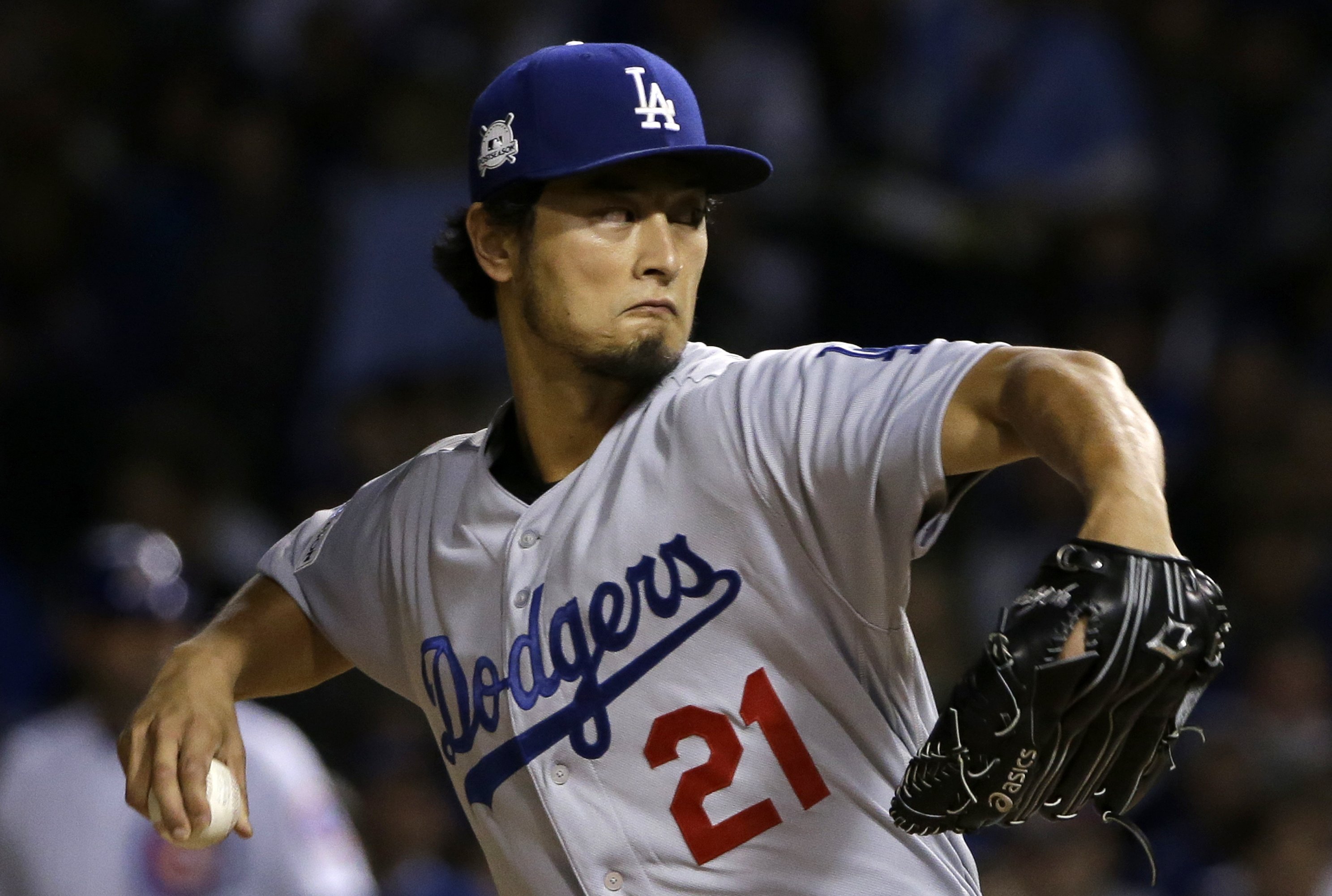 Play Ball on X: Yu Darvish hanging out with and watching kids
