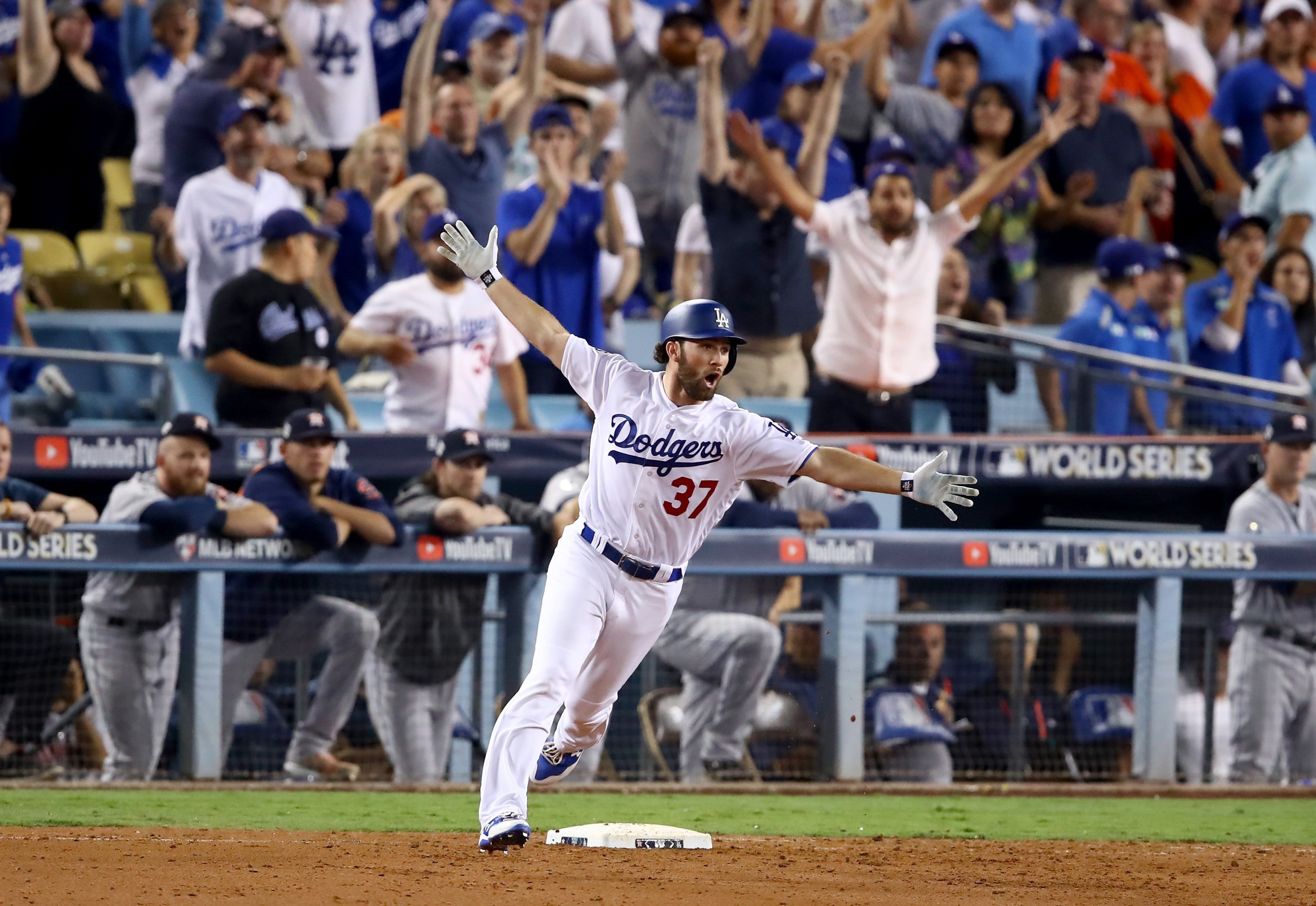 Los Angeles Dodgers on X: Celebrating with your family. #WorldSeries   / X