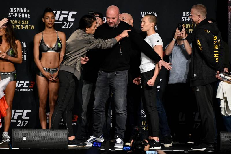 NEW YORK, NY - NOVEMBER 03: (L-R) Joanna Jedrzejczyk of Poland and Rose Namajunas face off during the UFC 217 weigh-in inside Madison Square Garden on November 3, 2017 in New York City. (Photo by Jeff Bottari/Zuffa LLC/Zuffa LLC via Getty Images)