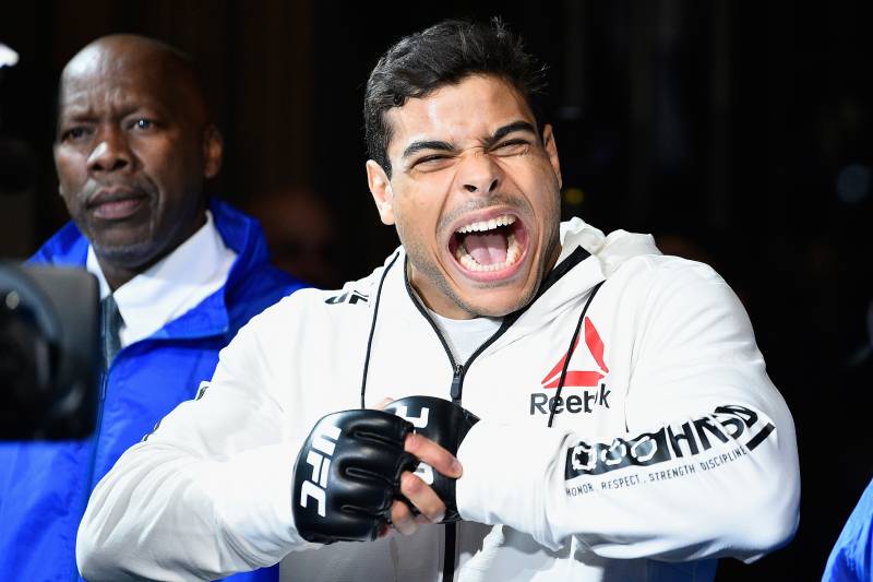 NEW YORK, NY - NOVEMBER 04: Paulo Costa of Brazil shouts before entering the octagon for his middleweight bout against Johny Hendricks during the UFC 217 event at Madison Square Garden on November 4, 2017 in New York City. (Photo by Jeff Bottari/Zuffa LL