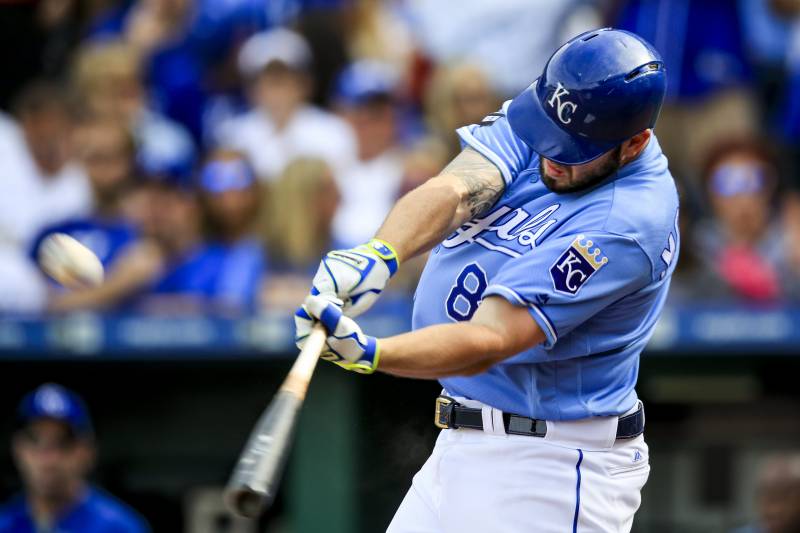 Mike Moustakas would reportedly like to play for the Los Angeles Angels.