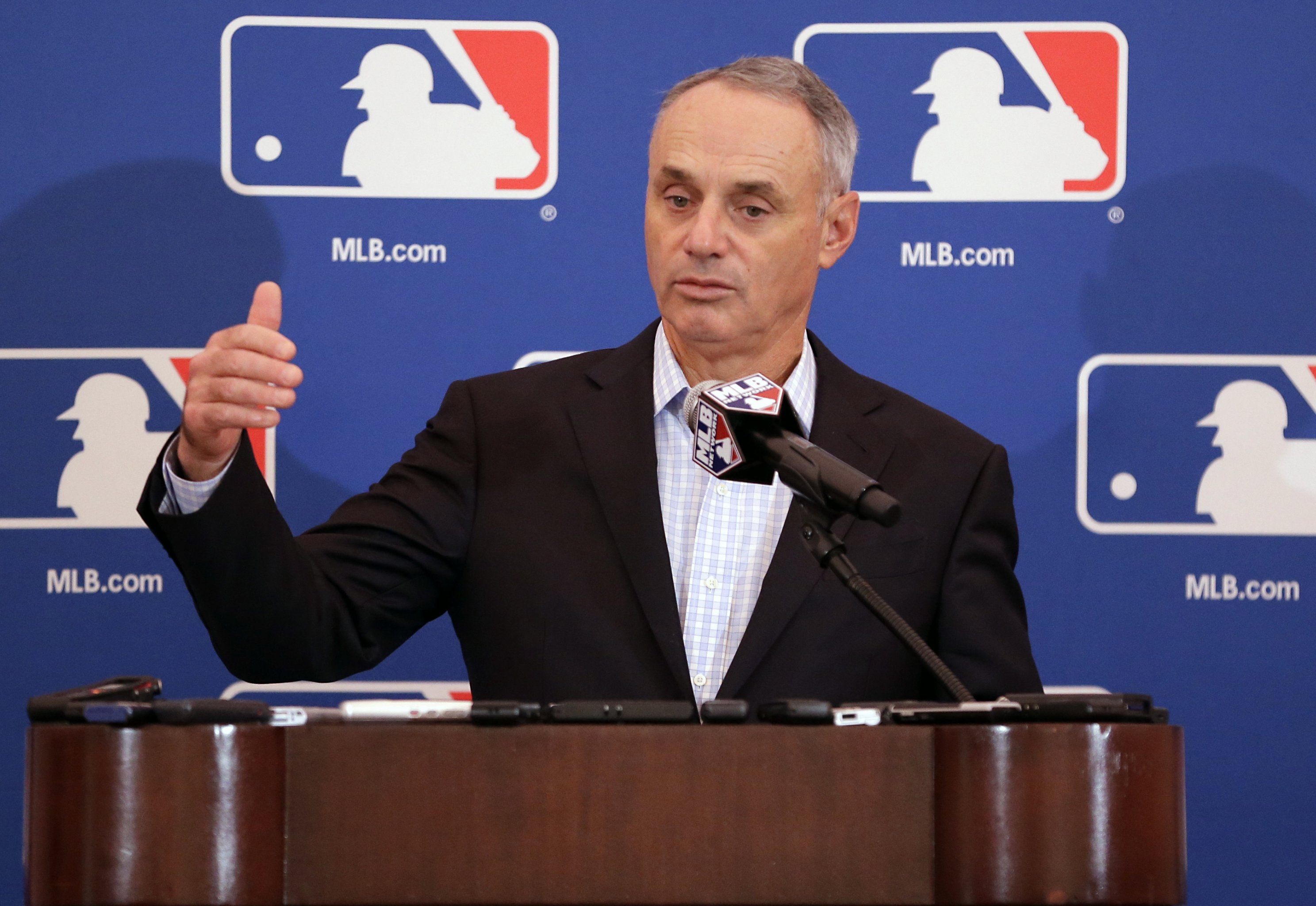 MLB Commissioner Rob Manfred says Pete Rose violated 'rule one in