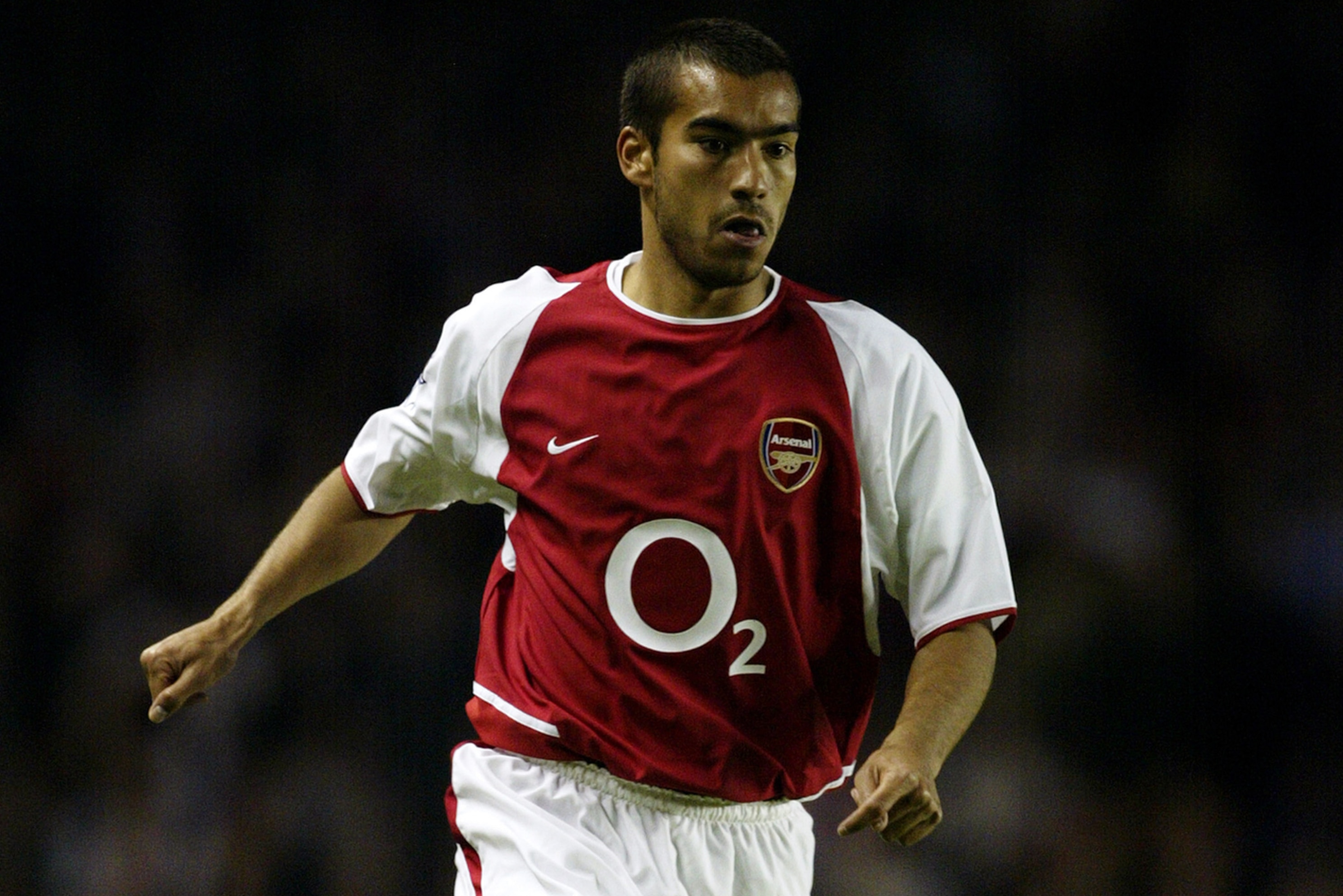 photo Van Bronckhorst Arsenal arsene wenger reportedly eyes giovanni