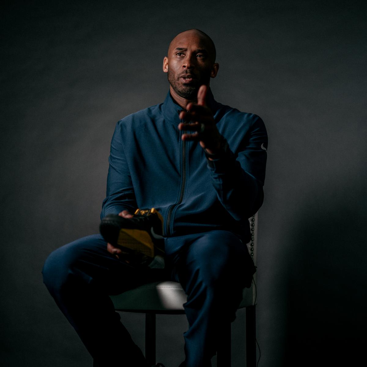 kobe bryant zoom 5